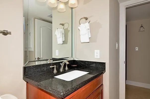 3064 - Shoreline Towers Free Beach Setup Included! Destin United States