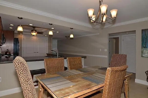 Holiday home 3064 - Shoreline Towers Free Beach Setup Included! Destin